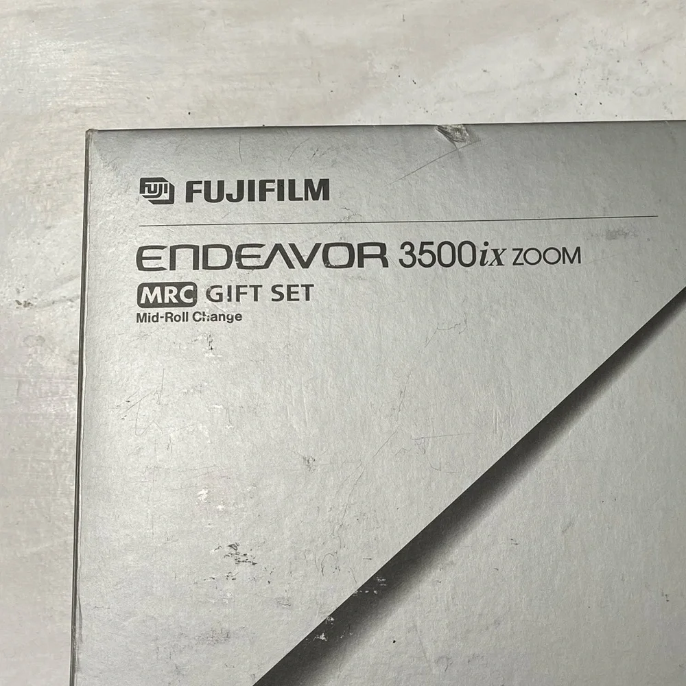 FUJIFILM ENDEAVOR 3500ix Zoom Camera gift set, Fotonex 3500ix zoom NWT.